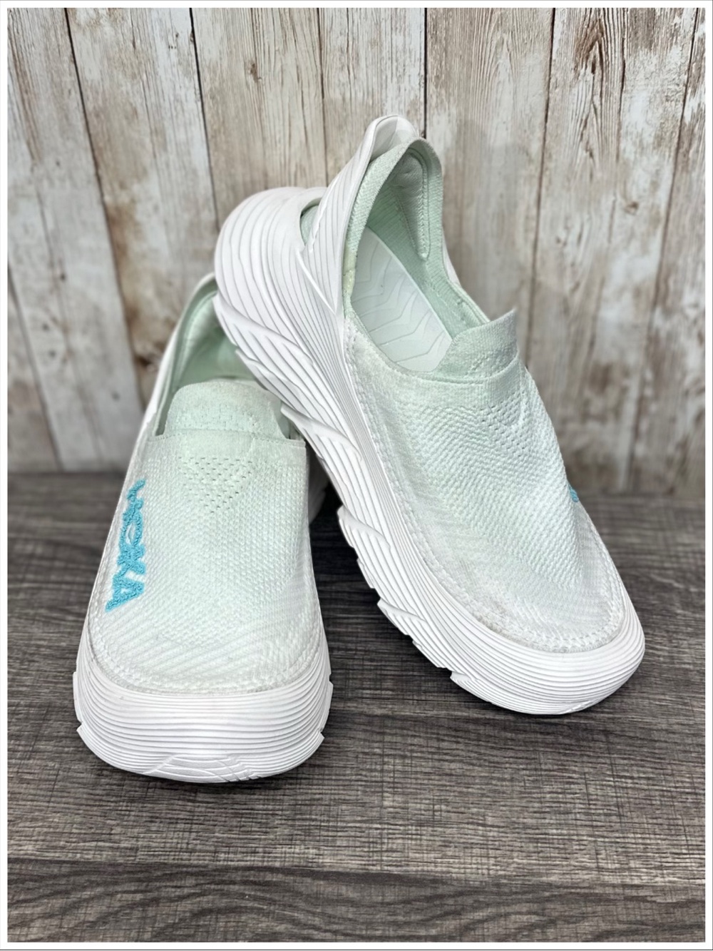 Hoka Restore TC Shoes in Light Teal ~ Size W9/M8 ~ Item #S517